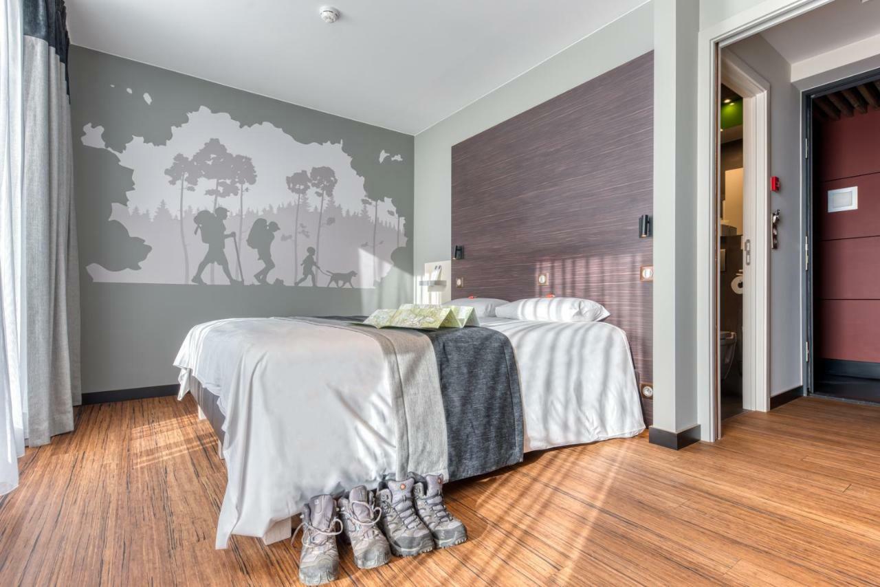 Le Merceny Motel Bastogne Szoba fotó